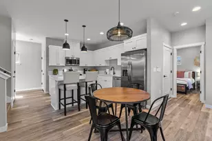 61579 SE Lucia St, Bend, OR 97702 - Photo 9