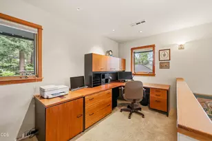 611 Forest St, Ashland, OR 97520 - Photo 41