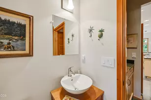611 Forest St, Ashland, OR 97520 - Photo 29