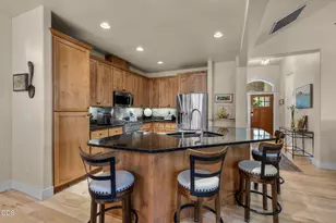 365 S Timber Creek Dr, Sisters, OR 97759 - Photo 13