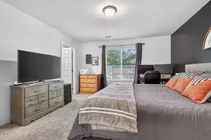 1729 Kaufman Way, Medford, OR 97501 - Photo 13
