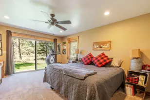 15917 Pinion Jay Ln, Sisters, OR 97759 - Photo 19