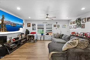 872 Mindy Sue, Medford, OR 97501 - Photo 3