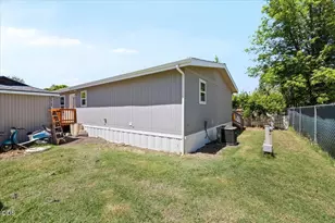 872 Mindy Sue, Medford, OR 97501 - Photo 19