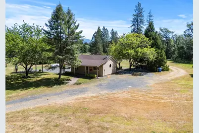 225 Hummingbird Road, Cave Junction, OR 97523 - Photo 33