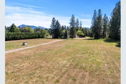 225 Hummingbird Road, Cave Junction, OR 97523 - Photo 31