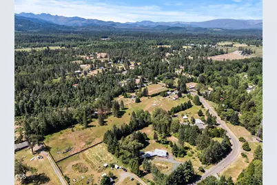 225 Hummingbird Road, Cave Junction, OR 97523 - Photo 27