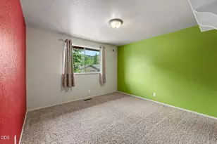 962 NE 11th St, Grants Pass, OR 97526 - Photo 35