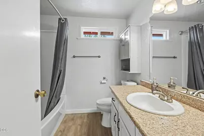 962 NE 11th Street, Grants Pass, OR 97526 - Photo 33