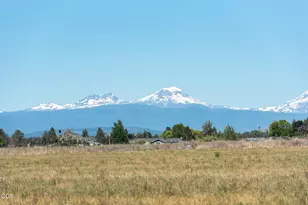 26275 Willard Rd, Bend, OR 97701 - Photo 9
