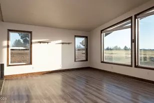 26275 Willard Rd, Bend, OR 97701 - Photo 23