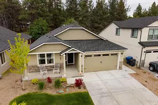 20417 SE Senden Ln, Bend, OR 97702 - Photo 3