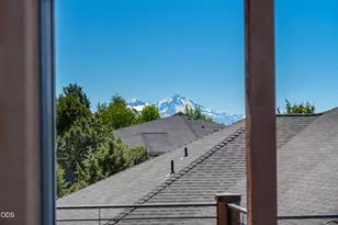 10792 Ironstone Ct, Redmond, OR 97756 - Photo 17
