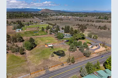 21589 Bear Creek Road, Bend, OR 97701 - Photo 51