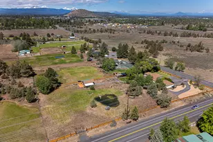 21589 Bear Creek Rd, Bend, OR 97701 - Photo 51