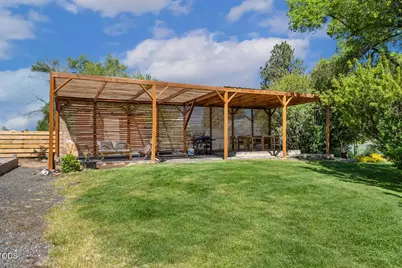 21589 Bear Creek Road, Bend, OR 97701 - Photo 19