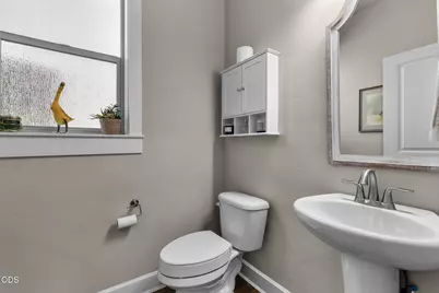 61056 SE Ambassador Drive, Bend, OR 97702 - Photo 13