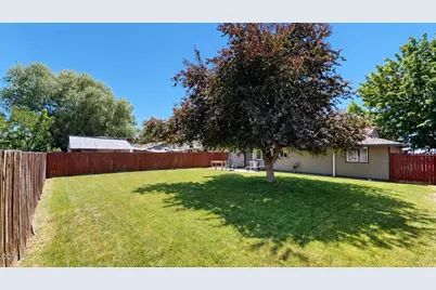 1526 SW 33rd Street, Redmond, OR 97756 - Photo 29