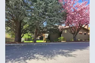 2080 Terrace Avenue, Klamath Falls, OR 97601 - Photo 27