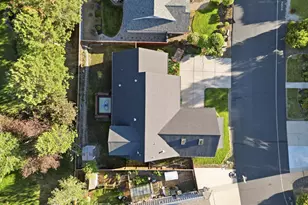 61172 Hilmer Creek Dr, Bend, OR 97702 - Photo 35