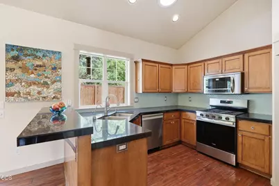 61172 Hilmer Creek Drive, Bend, OR 97702 - Photo 11