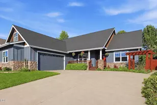 61172 Hilmer Creek Dr, Bend, OR 97702 - Photo 3