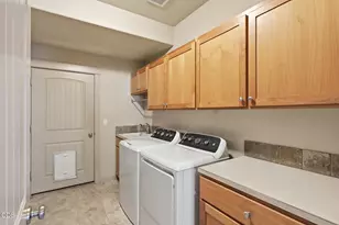 61172 Hilmer Creek Dr, Bend, OR 97702 - Photo 21