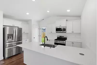 262 NW Par Avenue, Madras, OR 97741 - Photo 13