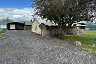 215 B Ave, Seneca, OR 97873 - Photo 3