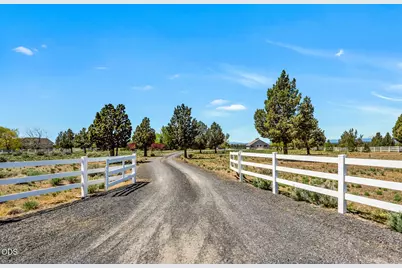 8341 SW Copley Road, Powell Butte, OR 97753 - Photo 43