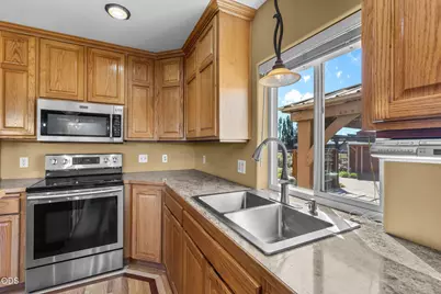 66967 Lance Road, Bend, OR 97703 - Photo 9