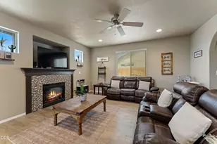 924 Pendleton Dr, Medford, OR 97501 - Photo 7