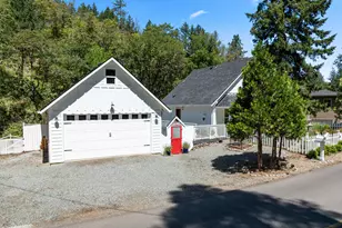 1120 S 3rd St, Jacksonville, OR 97530 - Photo 31