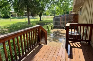 300 Shafer Ln, Jacksonville, OR 97530 - Photo 15