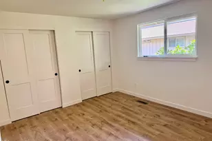 300 Shafer Ln, Jacksonville, OR 97530 - Photo 11