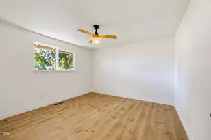 300 Shafer Ln, Jacksonville, OR 97530 - Photo 23