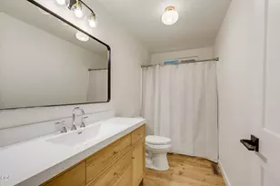 300 Shafer Ln, Jacksonville, OR 97530 - Photo 21