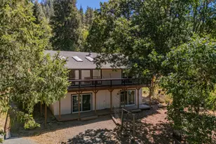 6900 Pleasant Creek Rd, Rogue River, OR 97537 - Photo 3