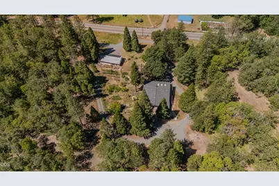 6900 Pleasant Creek Road, Rogue River, OR 97537 - Photo 37