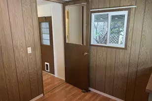2252 Table Rock Rd, Medford, OR 97501 - Photo 11
