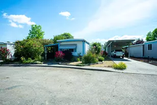 2252 Table Rock Rd, Medford, OR 97501 - Photo 27