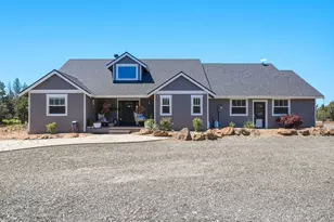 69550 Pine Ridge Dr, Sisters, OR 97759 - Photo 3