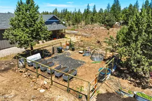 69550 Pine Ridge Dr, Sisters, OR 97759 - Photo 35