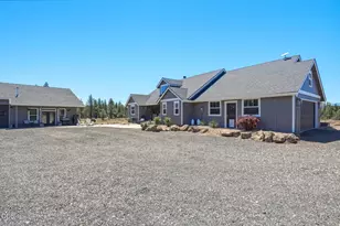 69550 Pine Ridge Dr, Sisters, OR 97759 - Photo 1