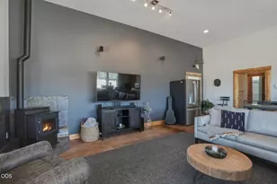 69550 Pine Ridge Dr, Sisters, OR 97759 - Photo 27