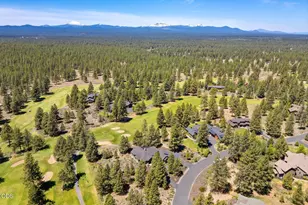 60255 Sunset View Dr, Bend, OR 97702 - Photo 45