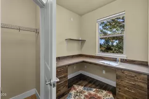 2337 NW Debron Ln, Bend, OR 97703 - Photo 11