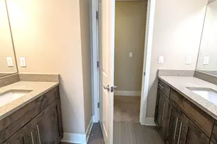 2337 NW Debron Ln, Bend, OR 97703 - Photo 15