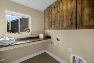 2337 NW Debron Ln, Bend, OR 97703 - Photo 29