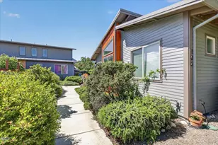 106 Dunn Cir, Ashland, OR 97520 - Photo 25